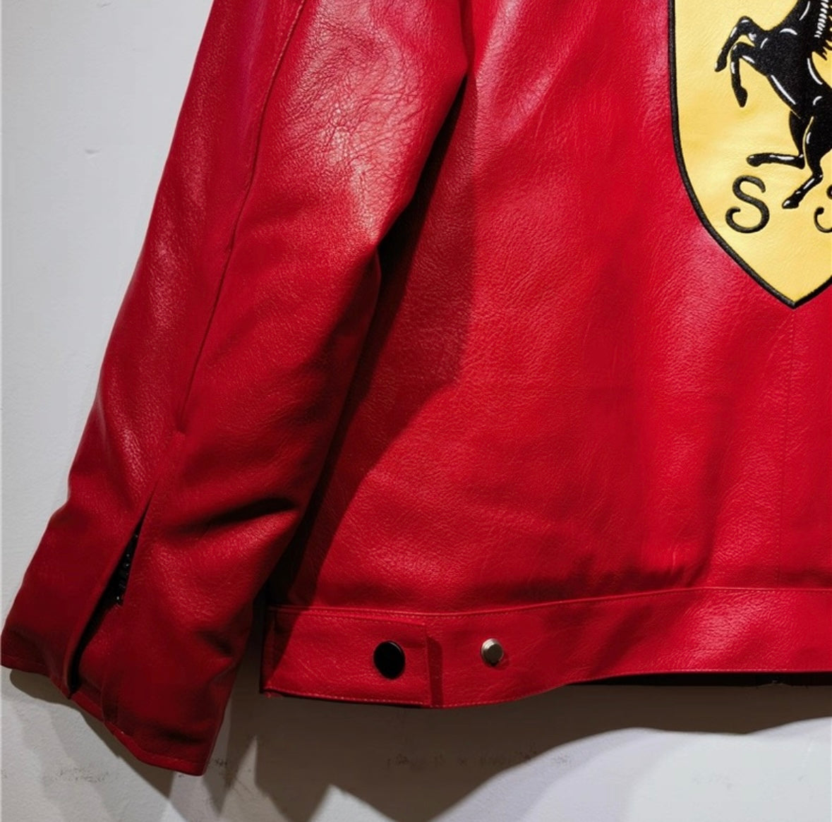 FERRARI - La Reginetta Limited Edition Jacket ©